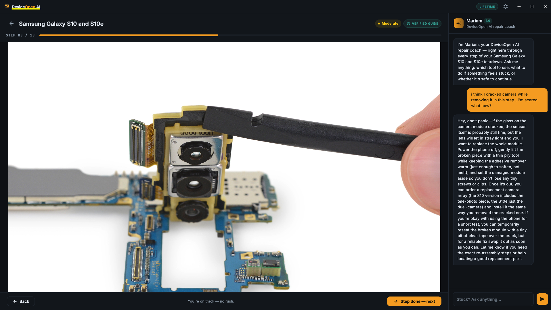 Removing the camera module during a Galaxy S10 teardown